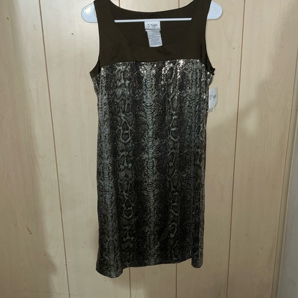 J Taylor brown/gold women’s sequence social dress Style 873M- Size- 4 - Picture 1 of 9